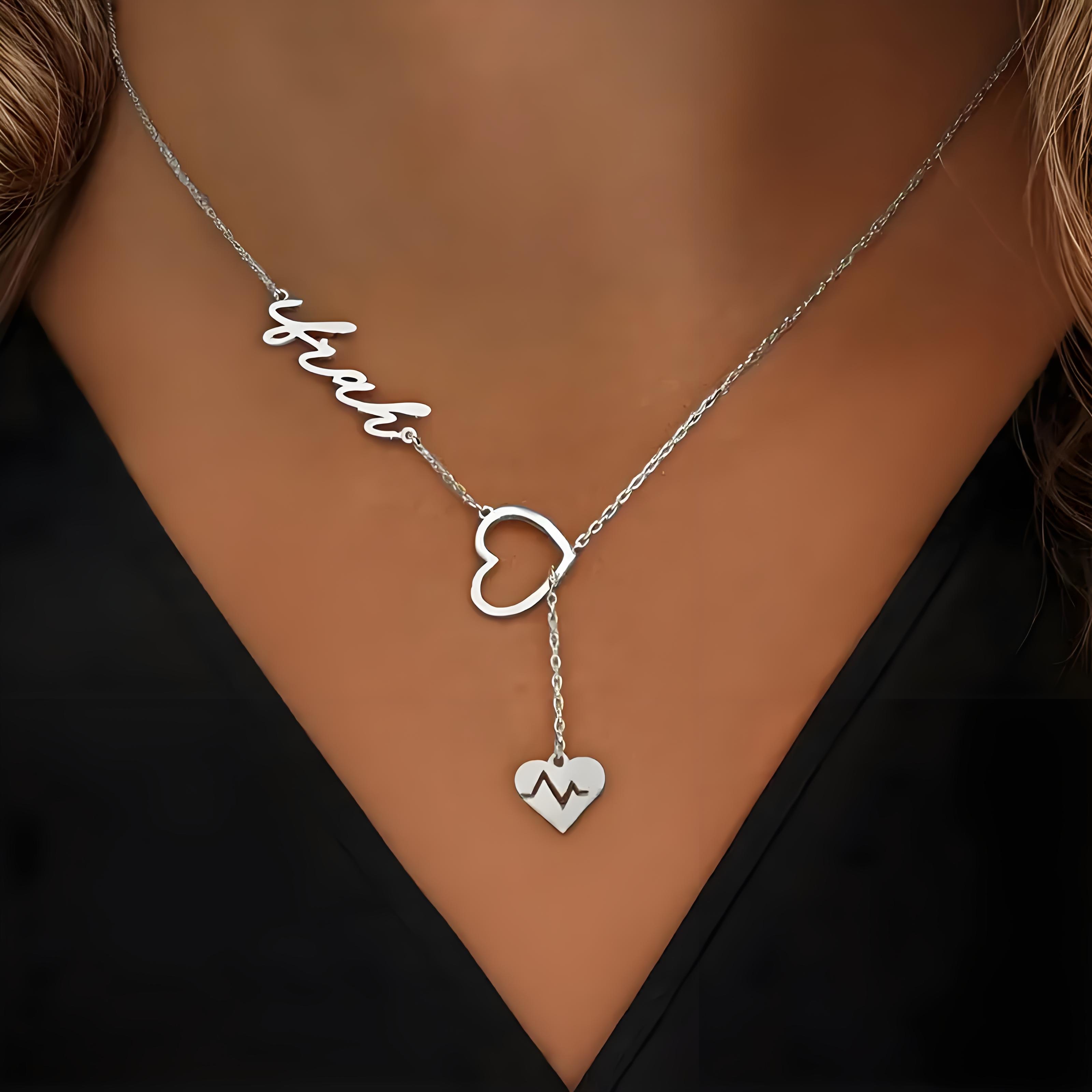 Personalized Couple Heartbeat  - Birth Flower Necklace 评论和价格